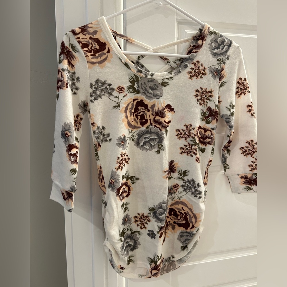 Cute 3/4 length sleeves